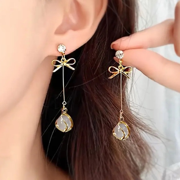 NWOT Bowknot Tassel Drop Earrings Synthetic Gem Alloy 925 Sterling Silver needle - Picture 1 of 5